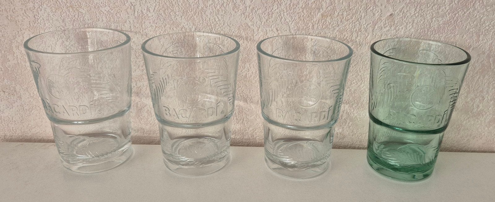 4 Bacardi glazen palmblad, Ophalen of Verzenden, Zo goed als nieuw