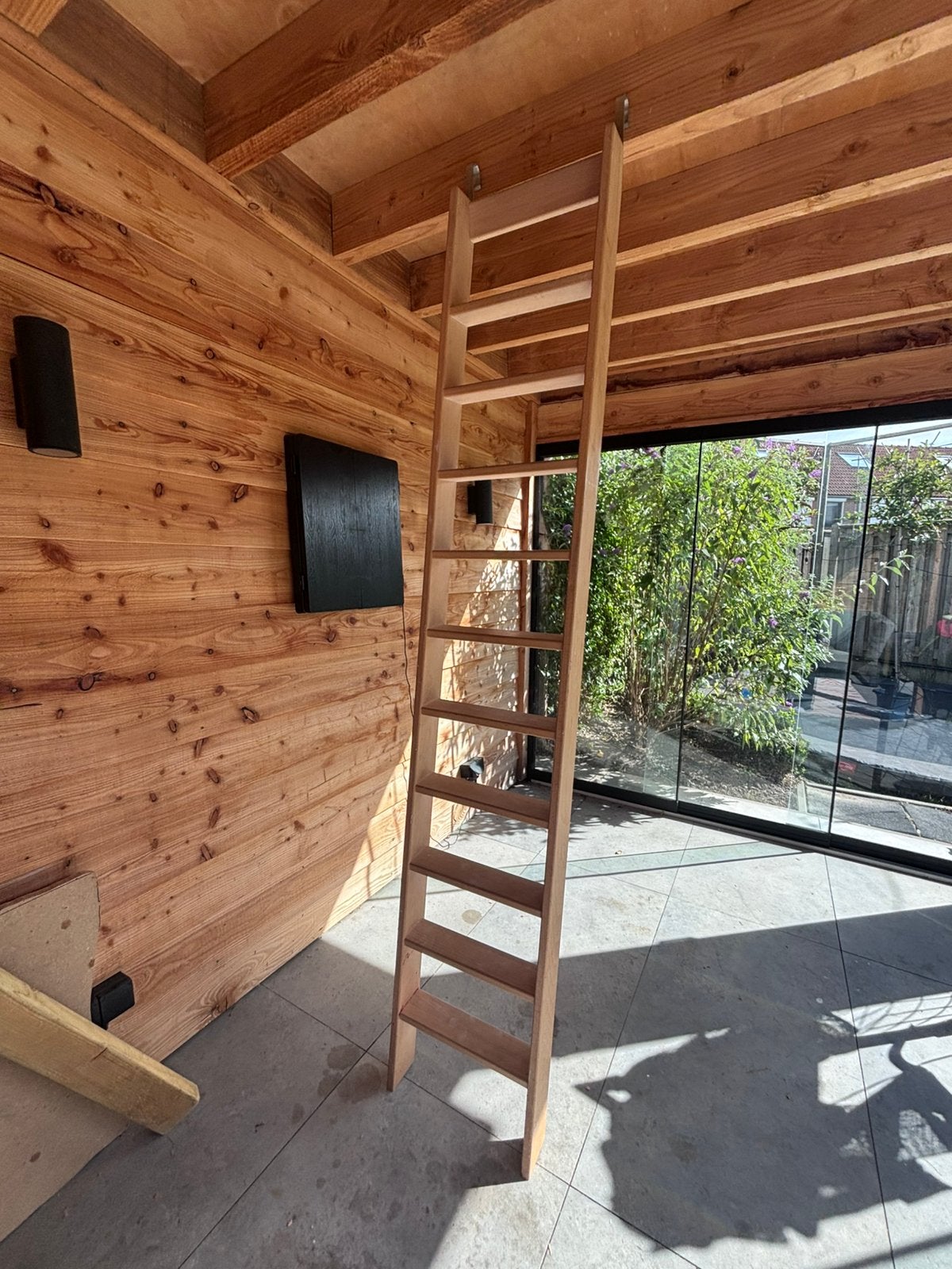 Houten trap, molenaarstrap met bevestigingsstang, Doe-het-zelf en Verbouw, Ophalen of Verzenden, Gebruikt, 2 tot 4 meter