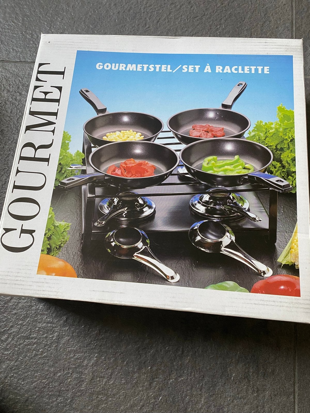 Gourmetstel / Raclette set met 4 pannetjes en branders, Ophalen of Verzenden, Nieuw, 4 t/m 7 personen
