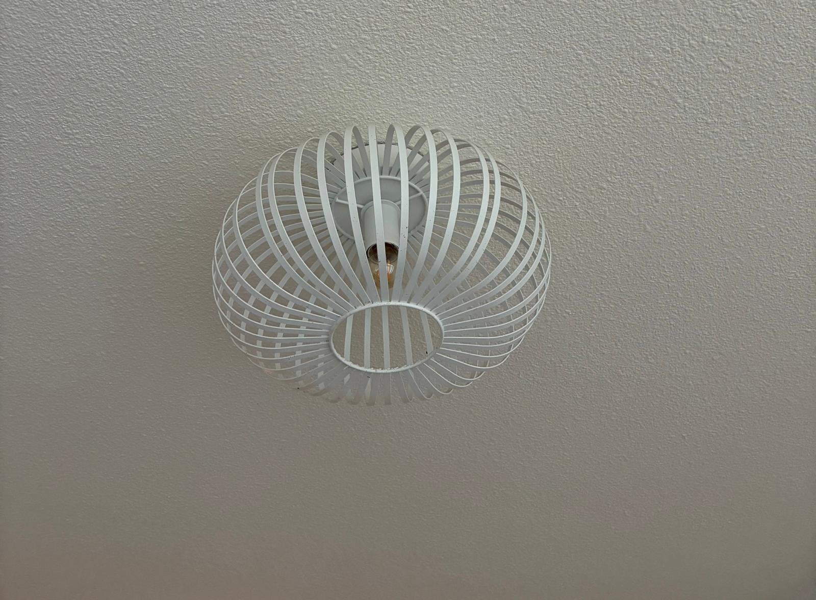 Witte plafond lamp, Ophalen, Zo goed als nieuw