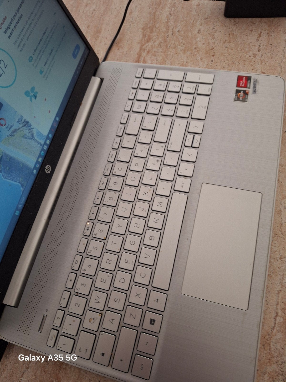HP laptop 15s-eq2031nl - Zo goed als nieuw, Computers en Software, 2 tot 3 Ghz, Ophalen of Verzenden, Zo goed als nieuw, HP