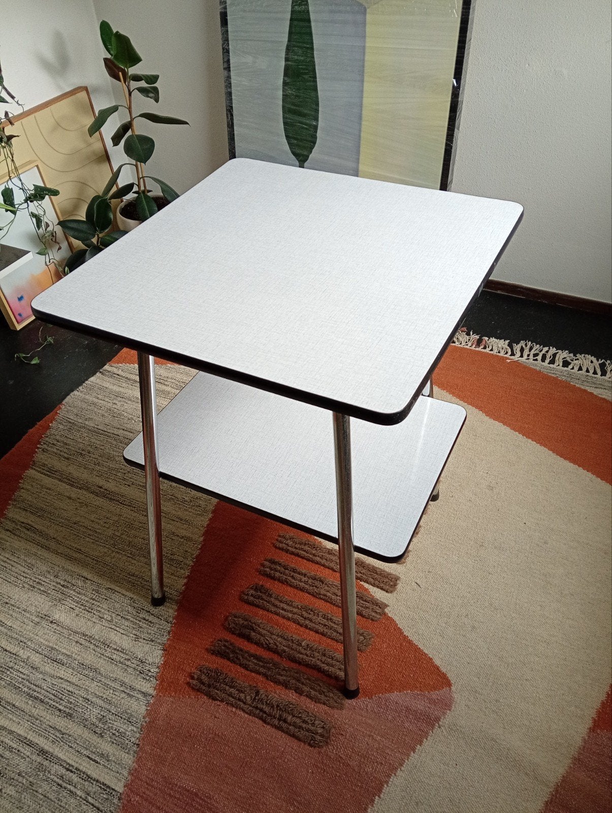 Vintage bijzettafel Formica - 55x55 cm, Ophalen, 50 tot 100 cm, Tot twee personen, 50 tot 100 cm