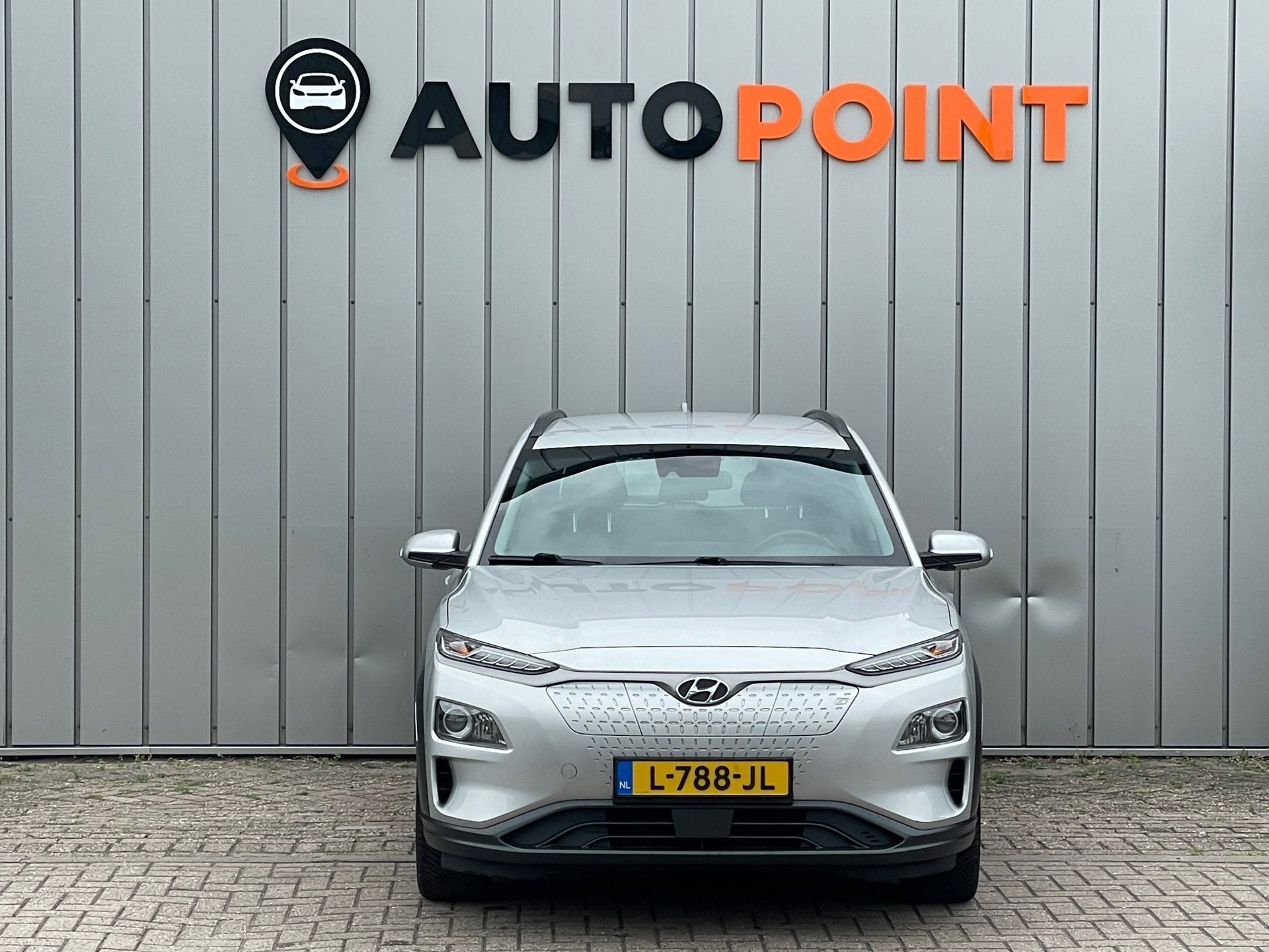 Hyundai Kona EV Comfort 64 kWh SOH100% WARMTEPOMP FASE 3 ORG, Auto's, Gebruikt, Automatische klimaatregeling, Origineel Nederlands