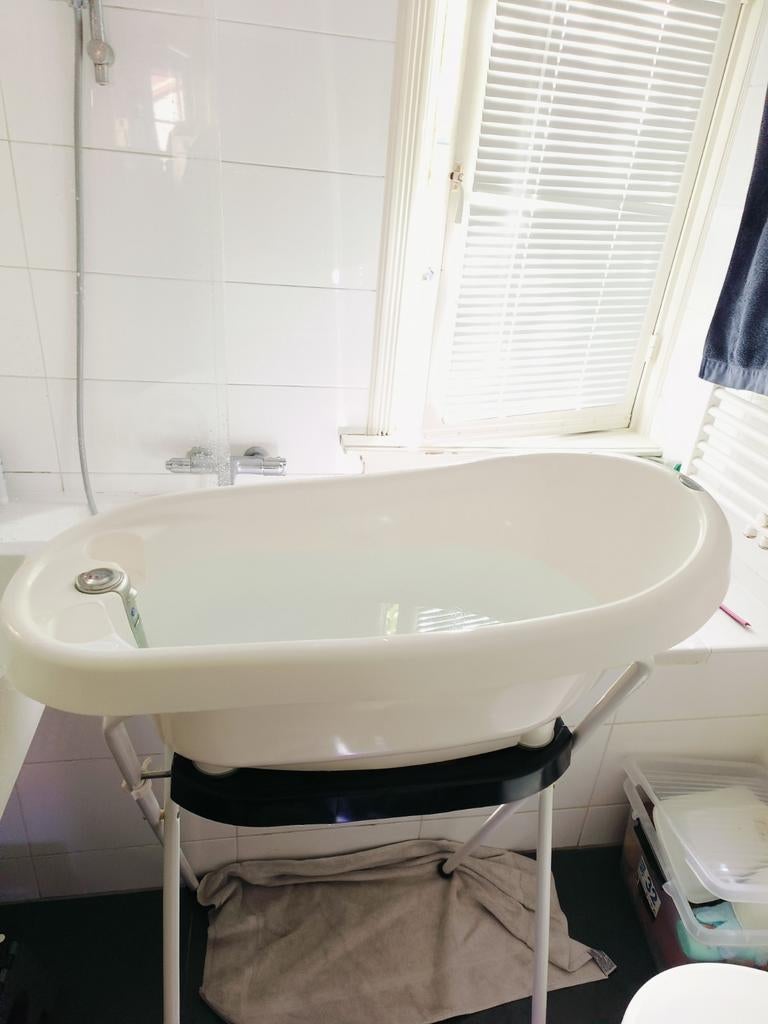 Baby badje met standaard en bademmer - Gratis, Kinderen en Baby's, Badjes en Verzorging, Ophalen, Gebruikt, Badje, Bébé-jou