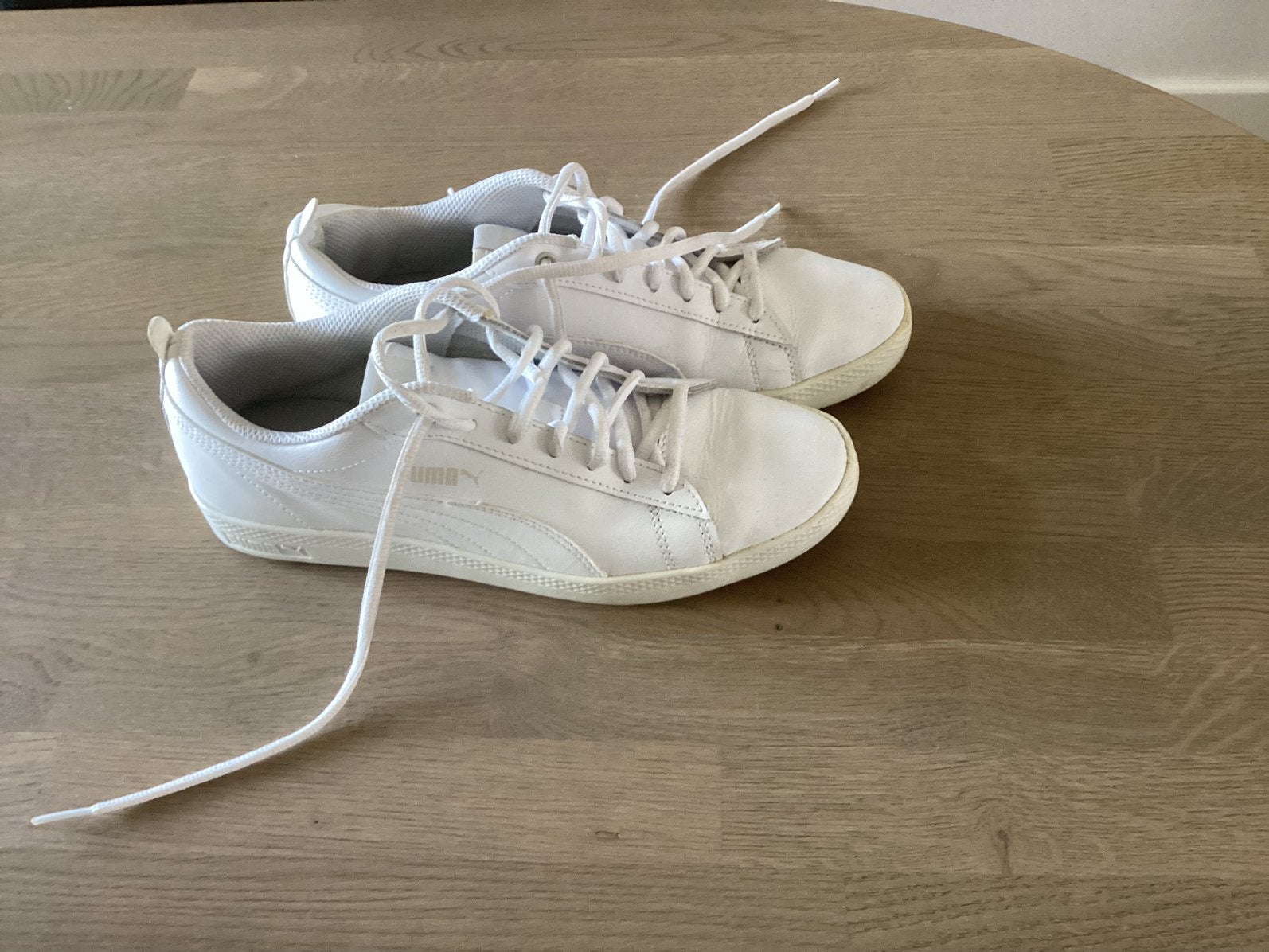 Damesschoenen, Ophalen of Verzenden, Zo goed als nieuw, Sneakers of Gympen