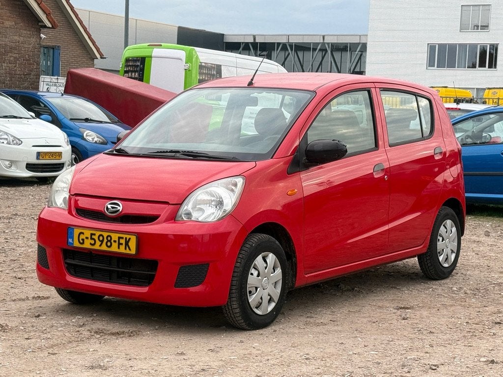 Daihatsu Cuore 1.0 Premium/ ZEER ZUINIG, Auto's, Daihatsu, Voorwielaandrijving, Metallic lak, 18 €/maand, 4 stoelen