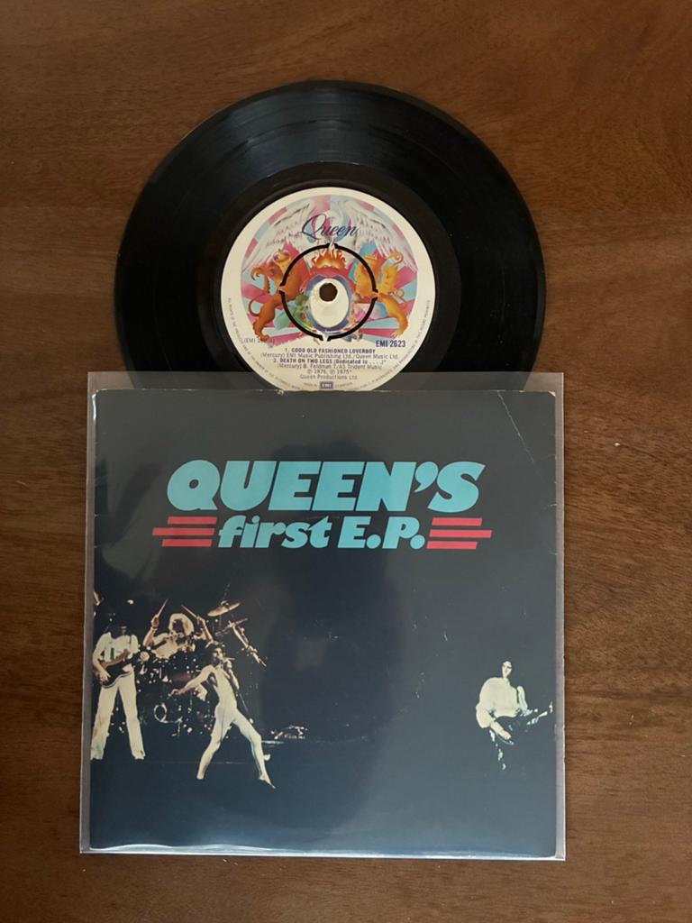 Queen - Queen’s first E.P, Cd's en Dvd's, Vinyl Singles, Ophalen of Verzenden, 7 inch, Single
