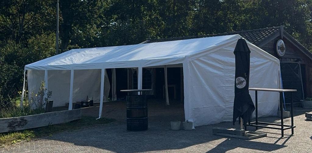 Grote partytent 5x10 huren | 70 personen, Tuin en Terras, Ophalen, Opvouwbaar, Partytent, Nieuw