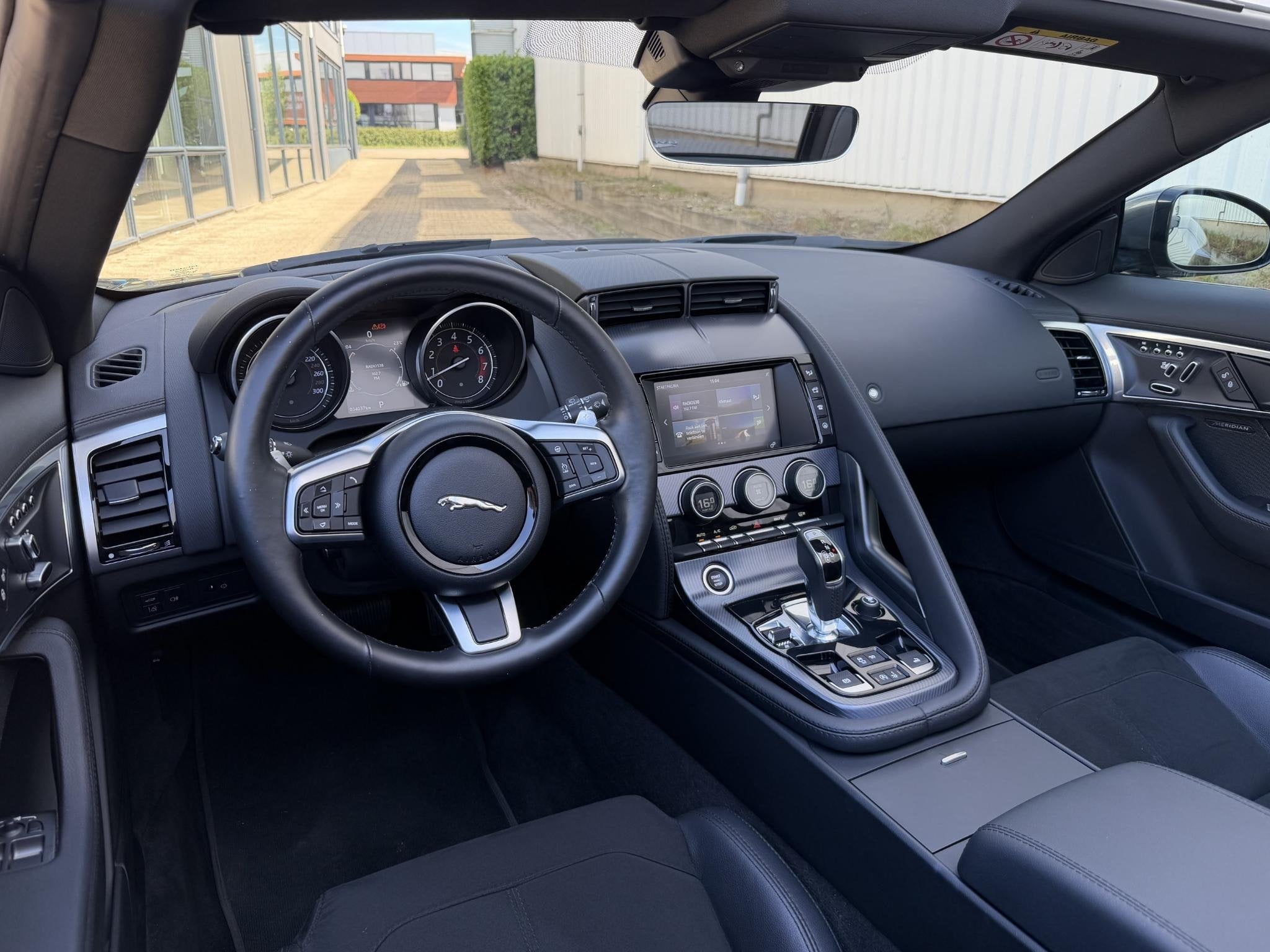 Jaguar F-TYPE 2.0T R-Dynamic | NL-auto/1e eign/Sportuitlaat/, Automaat, Dealer onderhouden, Achterwielaandrijving, Euro 6