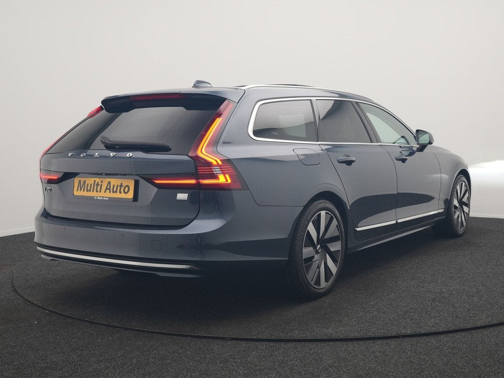 Volvo V90 T6 AWD Plus Bright LONG RANGE PHEV 350pk Dealer O., Automaat, Zwart, 4 cilinders, 1969 cc
