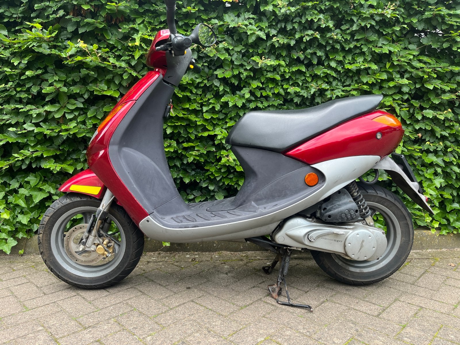 Peugeot viva city Scooter - Rood, Goed Onderhouden, Fietsen en Brommers, Brommers | Peugeot, Ophalen, Gebruikt, Overige modellen
