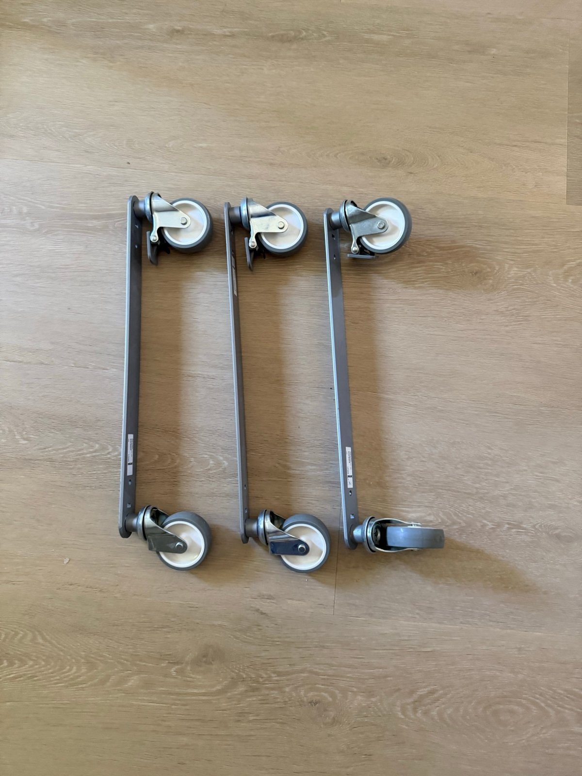 IKEA Expedit Zwenkwielen (3 stuks), Ophalen, Gebruikt