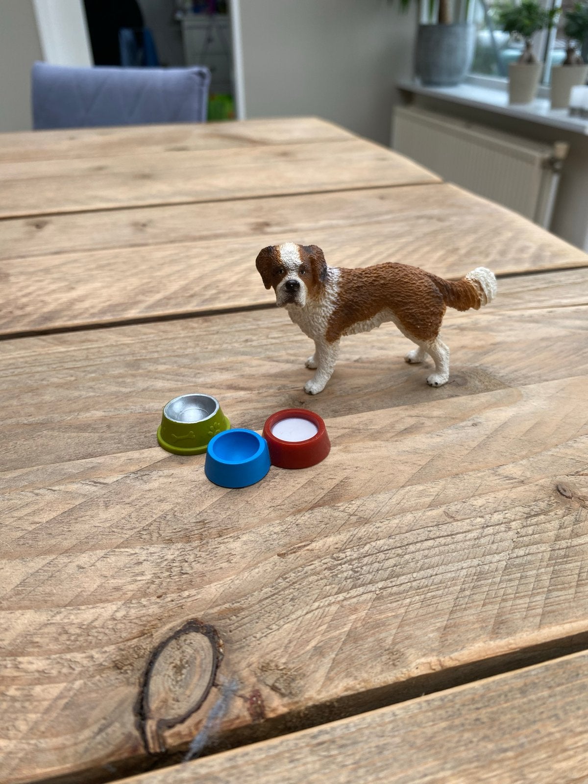 Schleich berner sennen met voer en waterbakken, Ophalen of Verzenden, Zo goed als nieuw