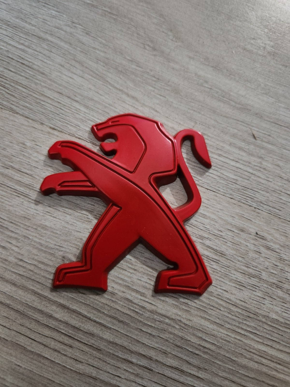 Peugeot Leeuw Embleem Rood - nieuw, Ophalen of Verzenden, Nieuw, Voor, Peugeot