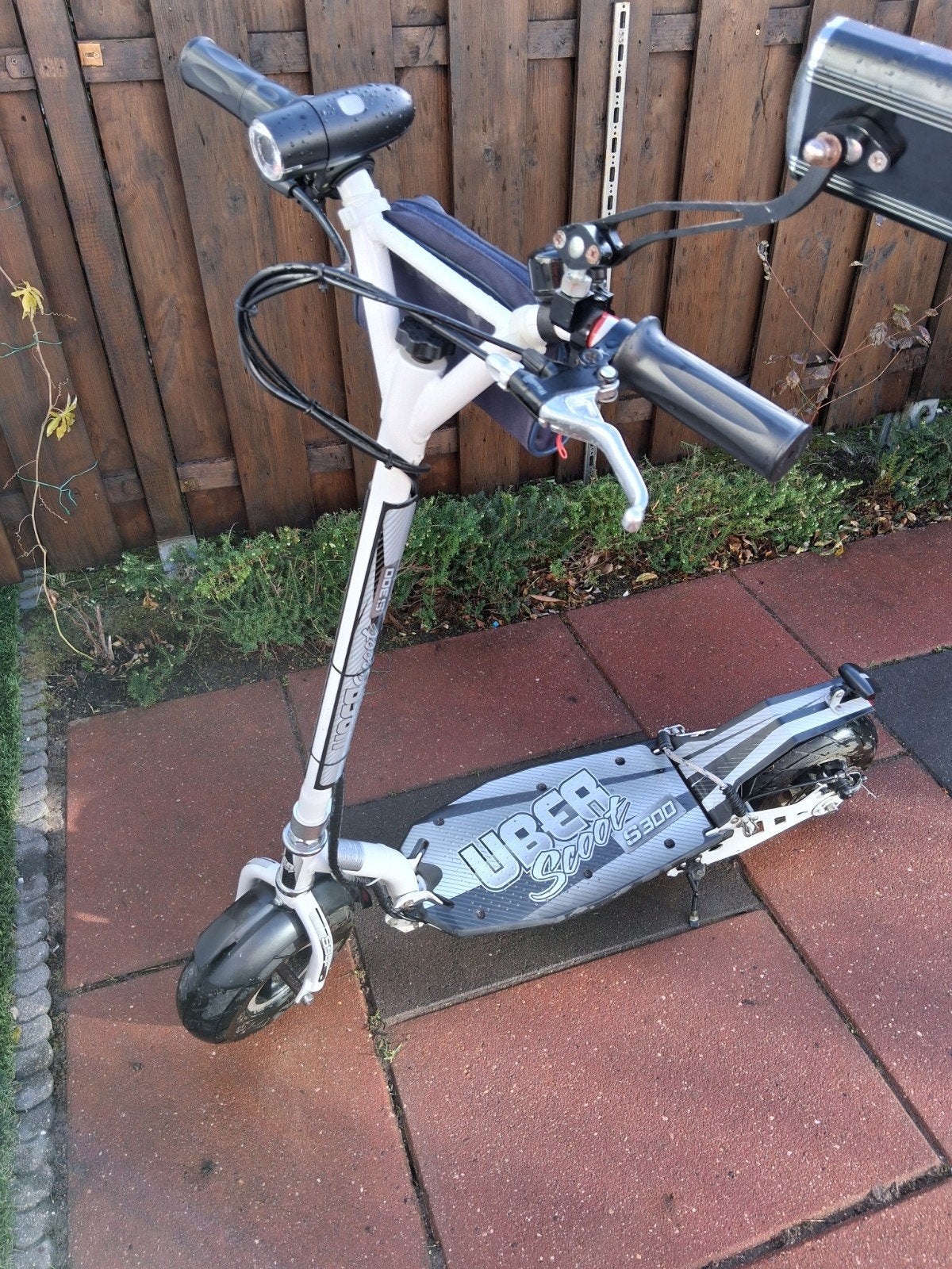Uber scoot S 300., Fietsen en Brommers, Steps, Elektrische step (E-scooter), Ophalen