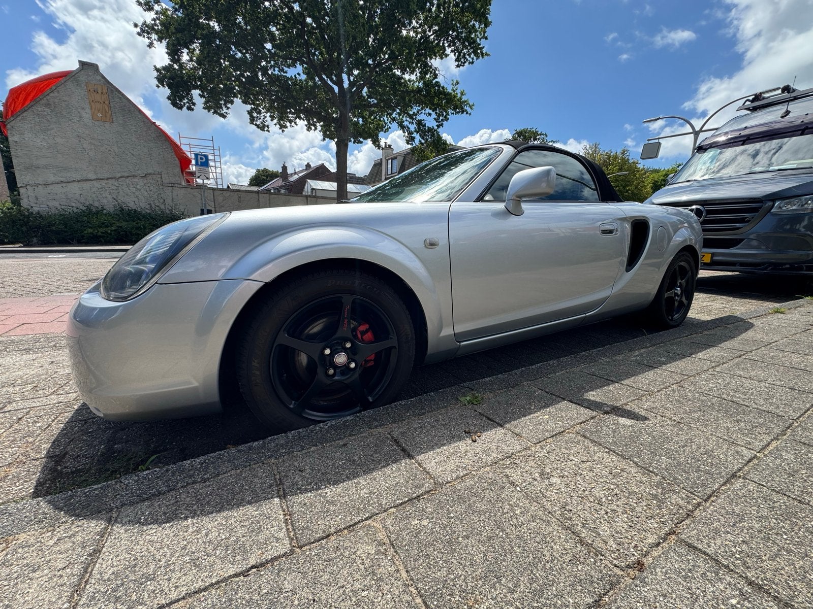 Toyota MR2 1.8 Sport 16V 2001 Grijs, Automaat, 40 €/maand, 4 cilinders, Cabriolet