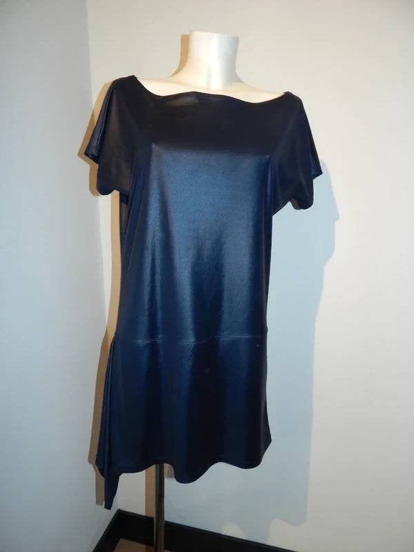 Sarah Pacini donker blauw jurkje tuniek zijkant langer