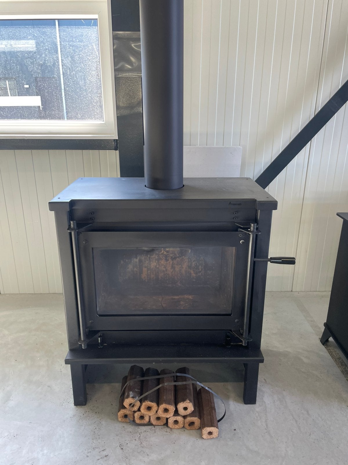 Showroommodel Houtkachel, Huis en Inrichting, Kachels, Ophalen, Zo goed als nieuw, Hout, Houtkachel