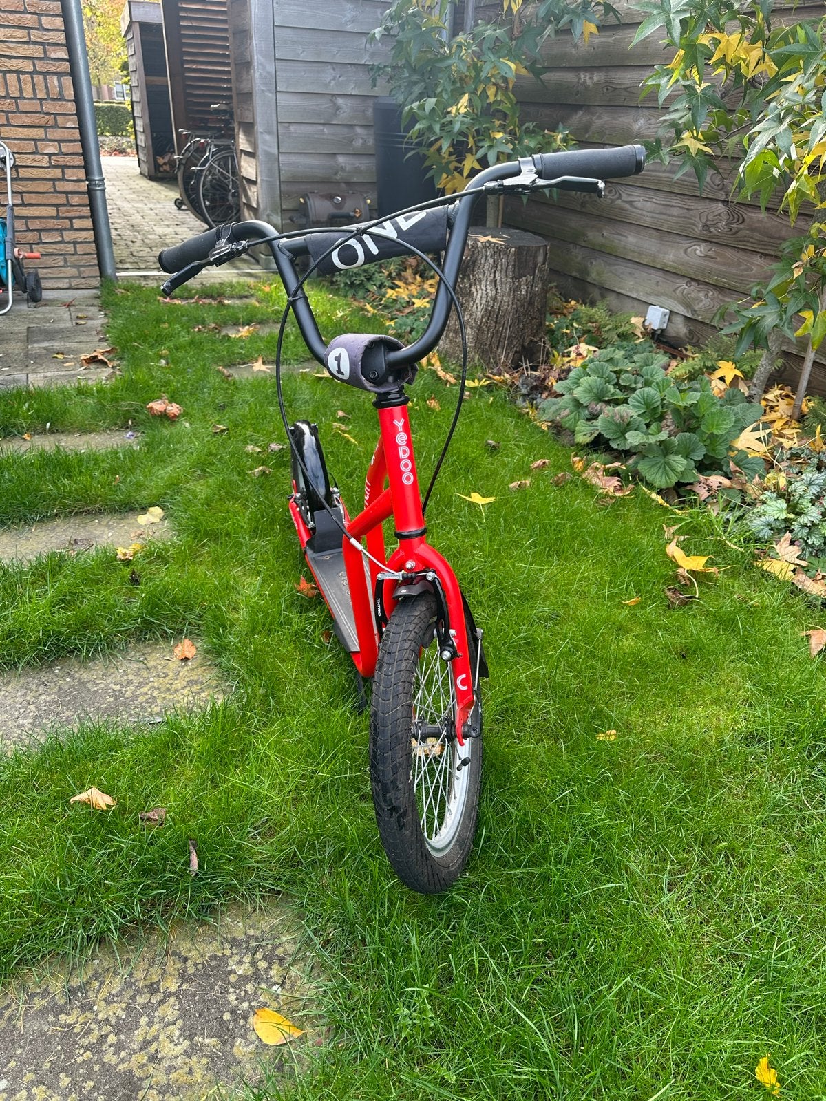 Yedoo City step - Rood, Ophalen, Gebruikt, Gewone step