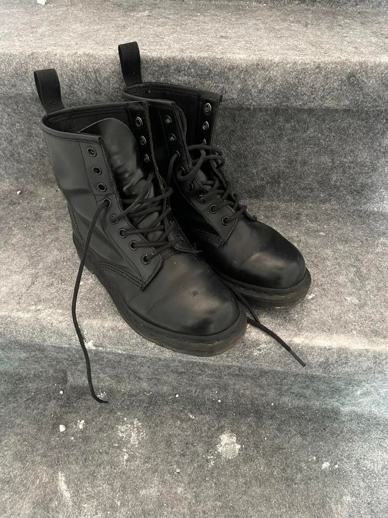 Zwarte Dr. Martens laarzen - Maat 37, Kleding | Dames, Schoenen, Zwart, Lage of Enkellaarzen, Ophalen of Verzenden, Zo goed als nieuw