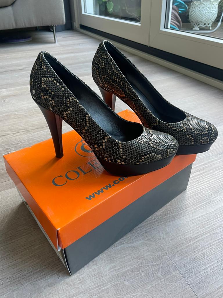 Pumps slangenprint maat 39, Ophalen, Zo goed als nieuw, Zwart