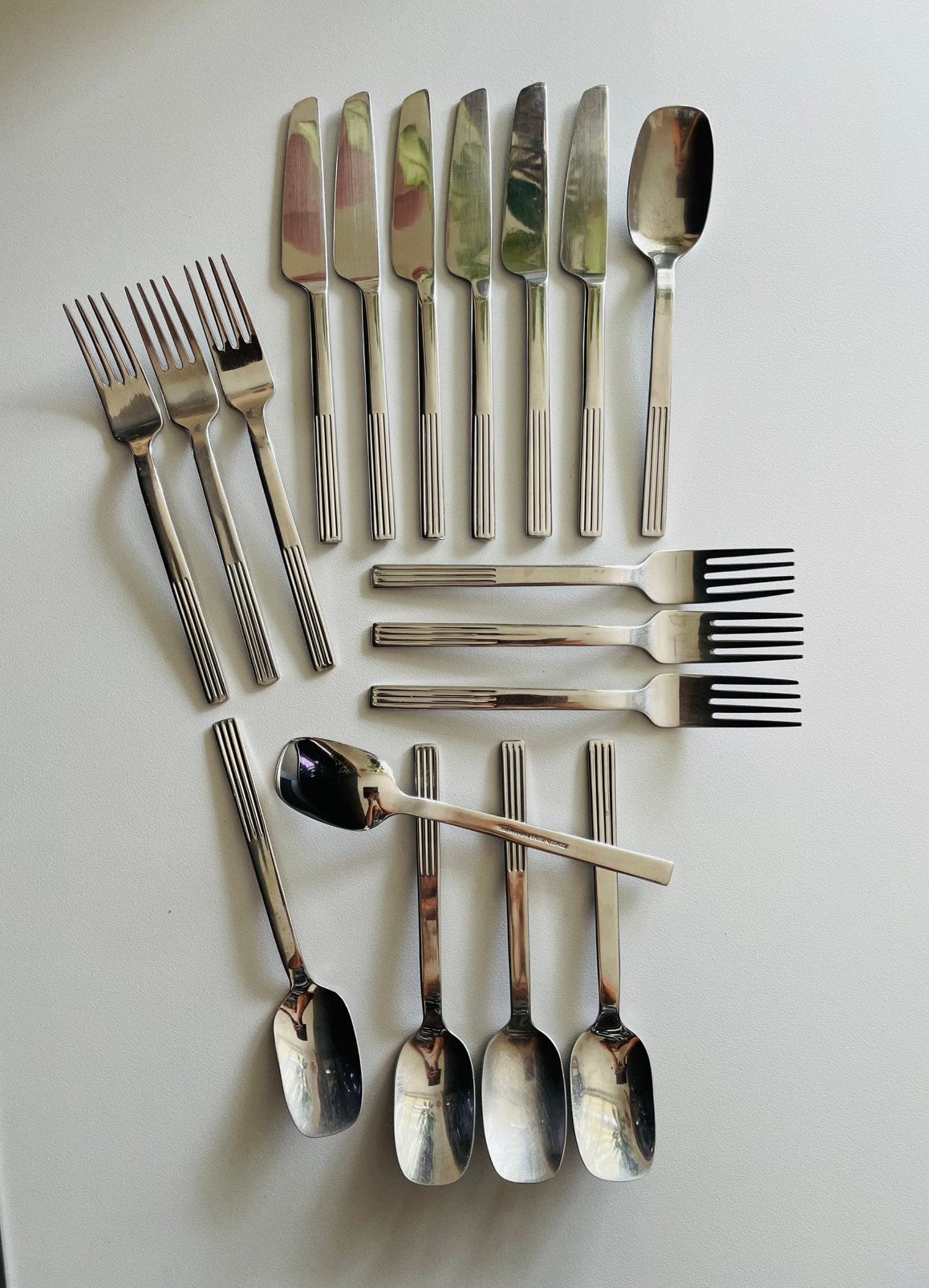 IKEA JUSTERA Postmoderne Bestekset, Bestekset, IKEA, Ophalen of Verzenden, Zo goed als nieuw
