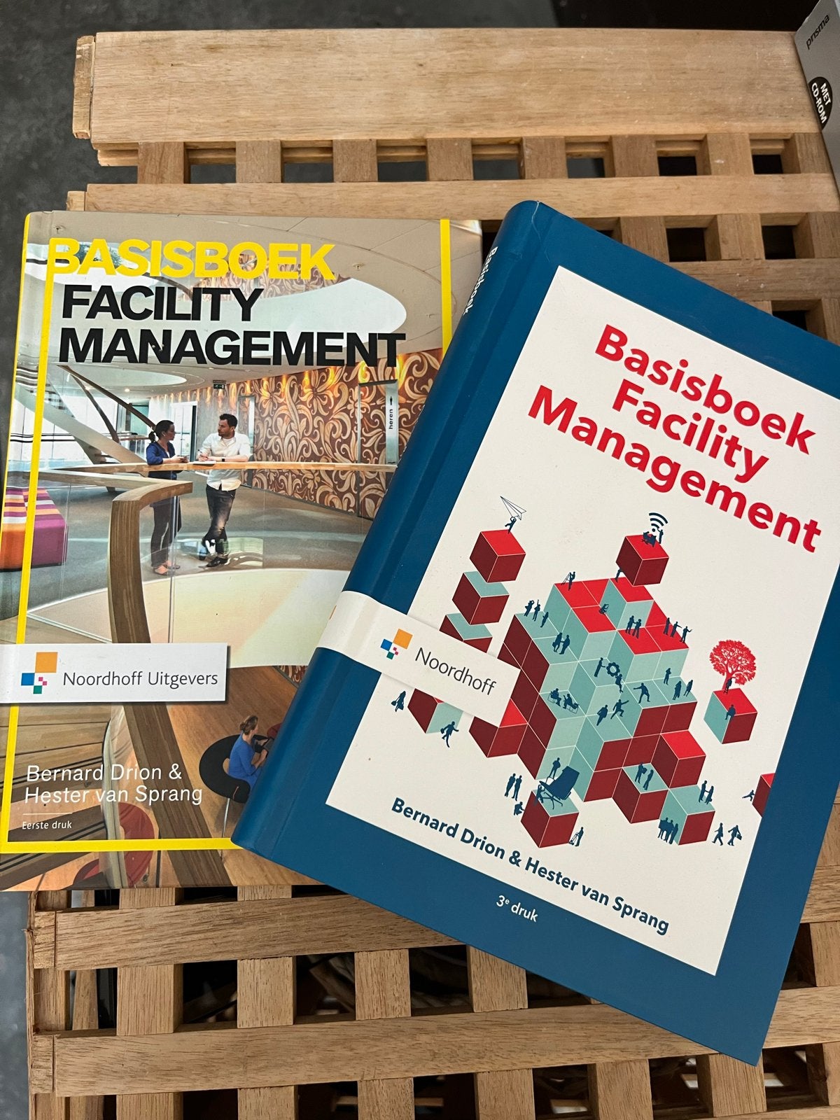 Basisboek Facility Management (1e & 3e druk), Boeken, Studieboeken en Cursussen, Ophalen of Verzenden, Gelezen, HBO