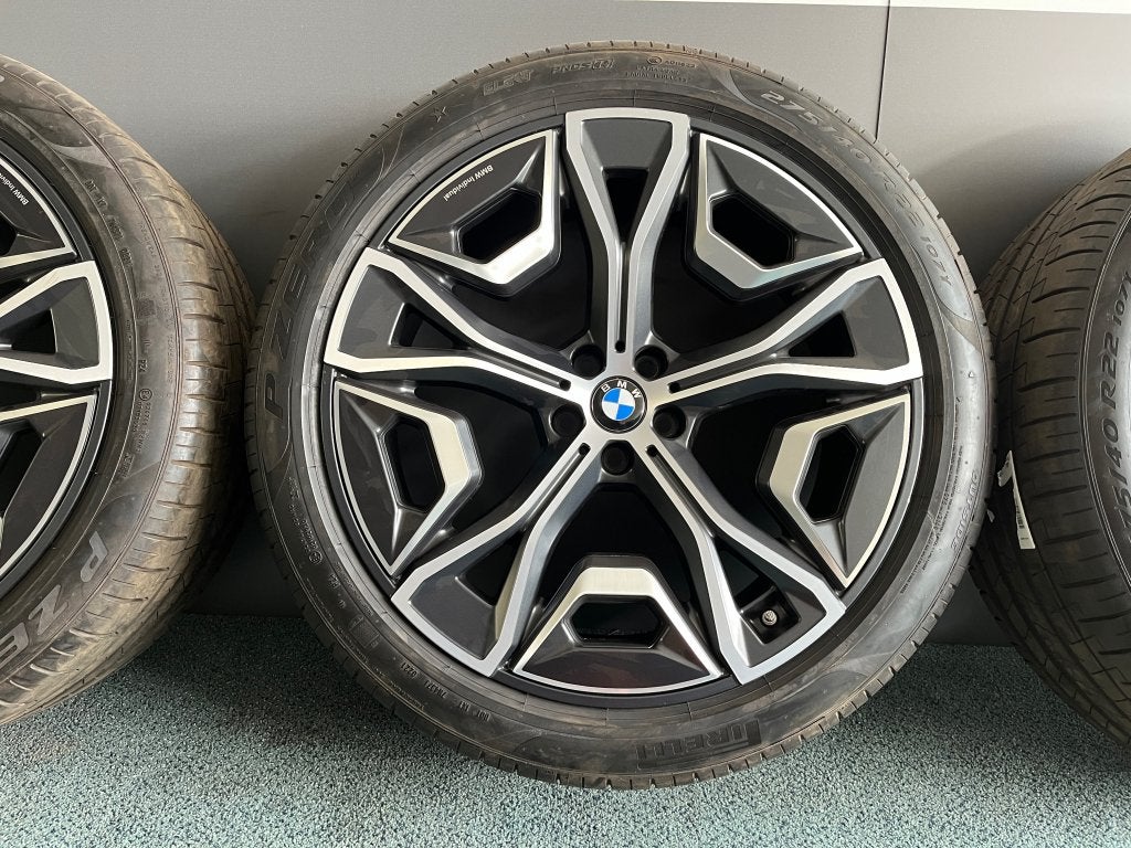 22 inch Styling 1021 set voor uw BMW iX i20 / 1021M, Auto-onderdelen, Banden en Velgen, Gebruikt, 275 mm, Banden en Velgen, Overige maten