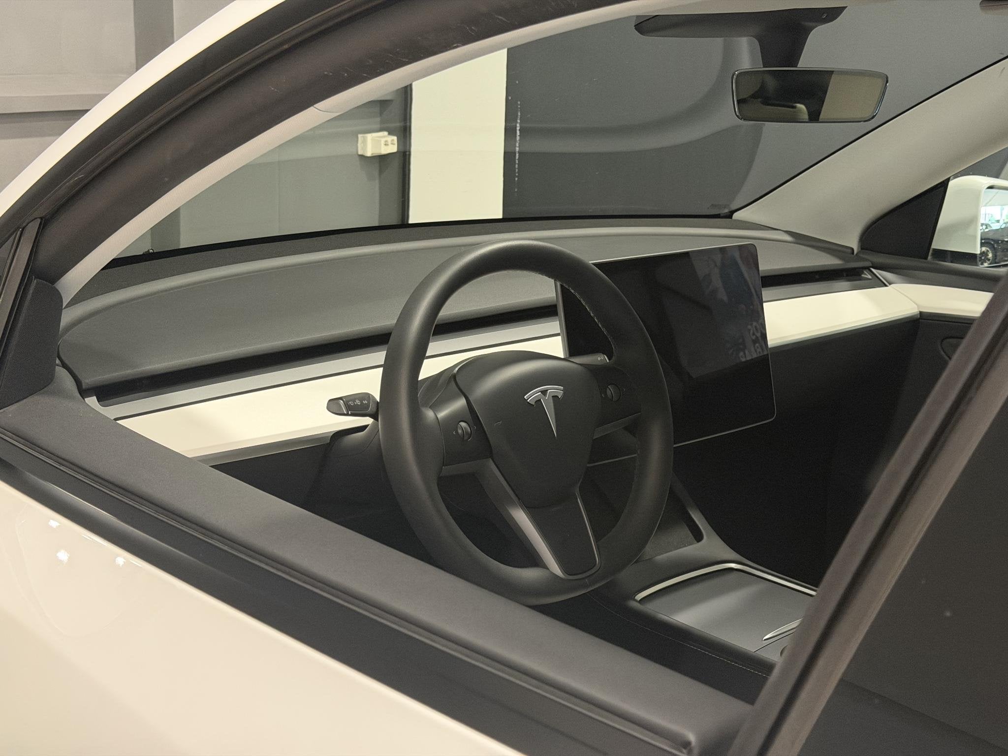 Tesla Model Y RWD 58 kWh | Trekhaak | SOH 94,3% | Wit leder, Auto's, Automaat, 238 pk, Gebruikt, 375 min
