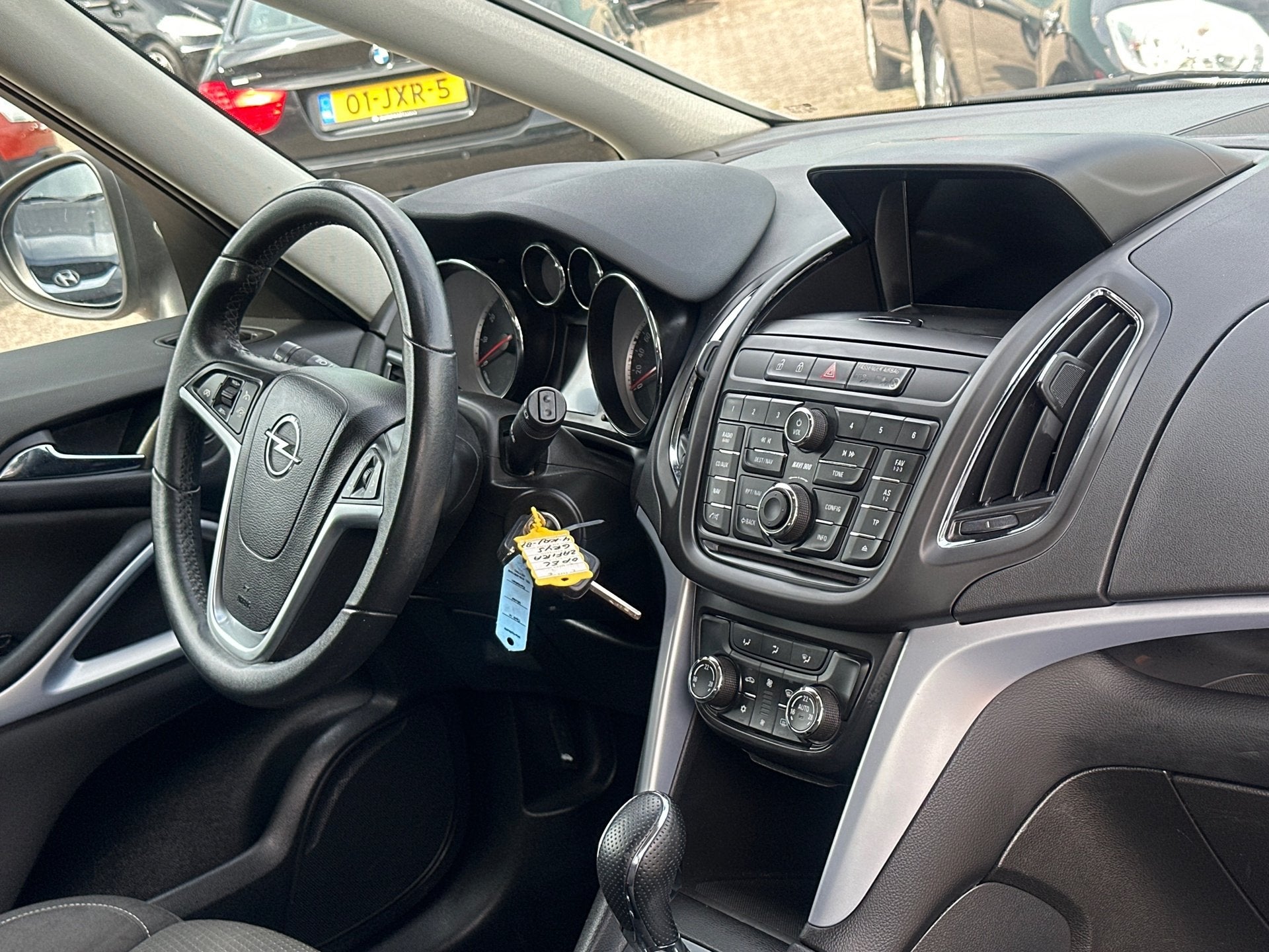 Opel Zafira Tourer 1.4 Business+ Automaat | Airco | Nieuw ap, Euro 5, Gebruikt, 4 cilinders, Bedrijf