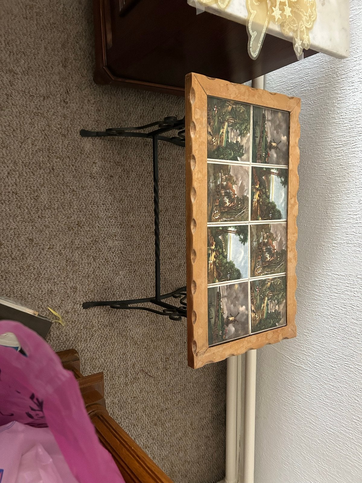 Vintage bijzettafel met tegels - landelijke taferelen, Huis en Inrichting, Ophalen
