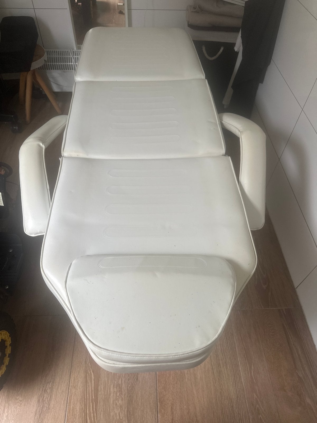 Elektrische behandelstoel/massagetafel, Ophalen of Verzenden