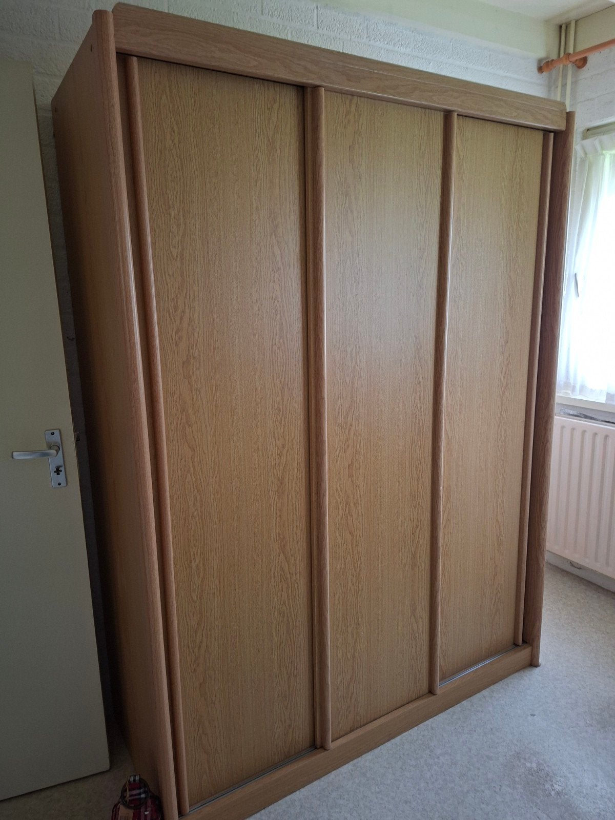 Grote, stevige kledingkast, Ophalen, Gebruikt, 100 tot 150 cm, 200 cm of meer