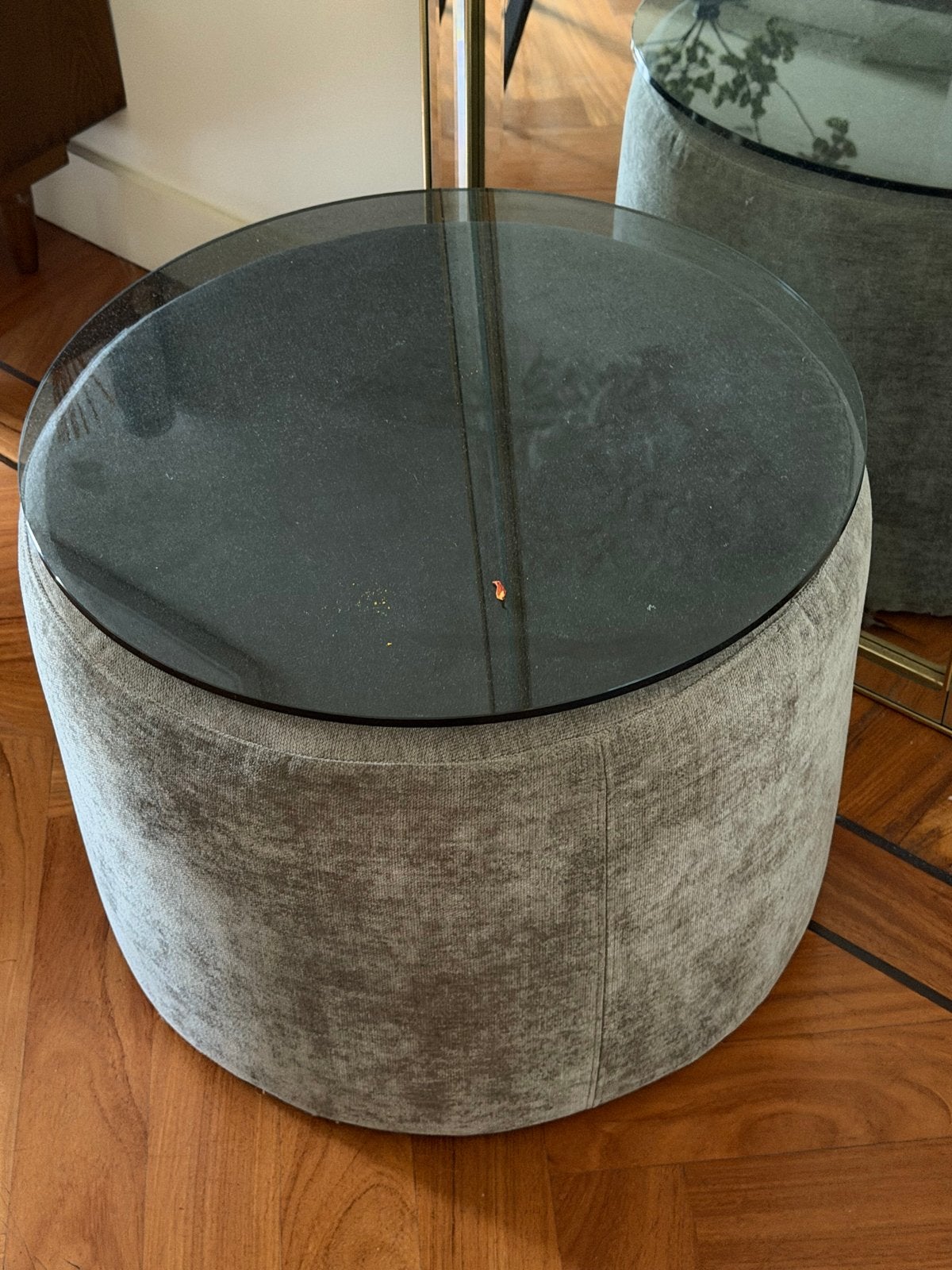 SofaCompany No. 9 Ronde poef/salontafel met glazen blad, Huis en Inrichting, Ophalen, Minder dan 45 cm, Rond, 55 tot 75 cm