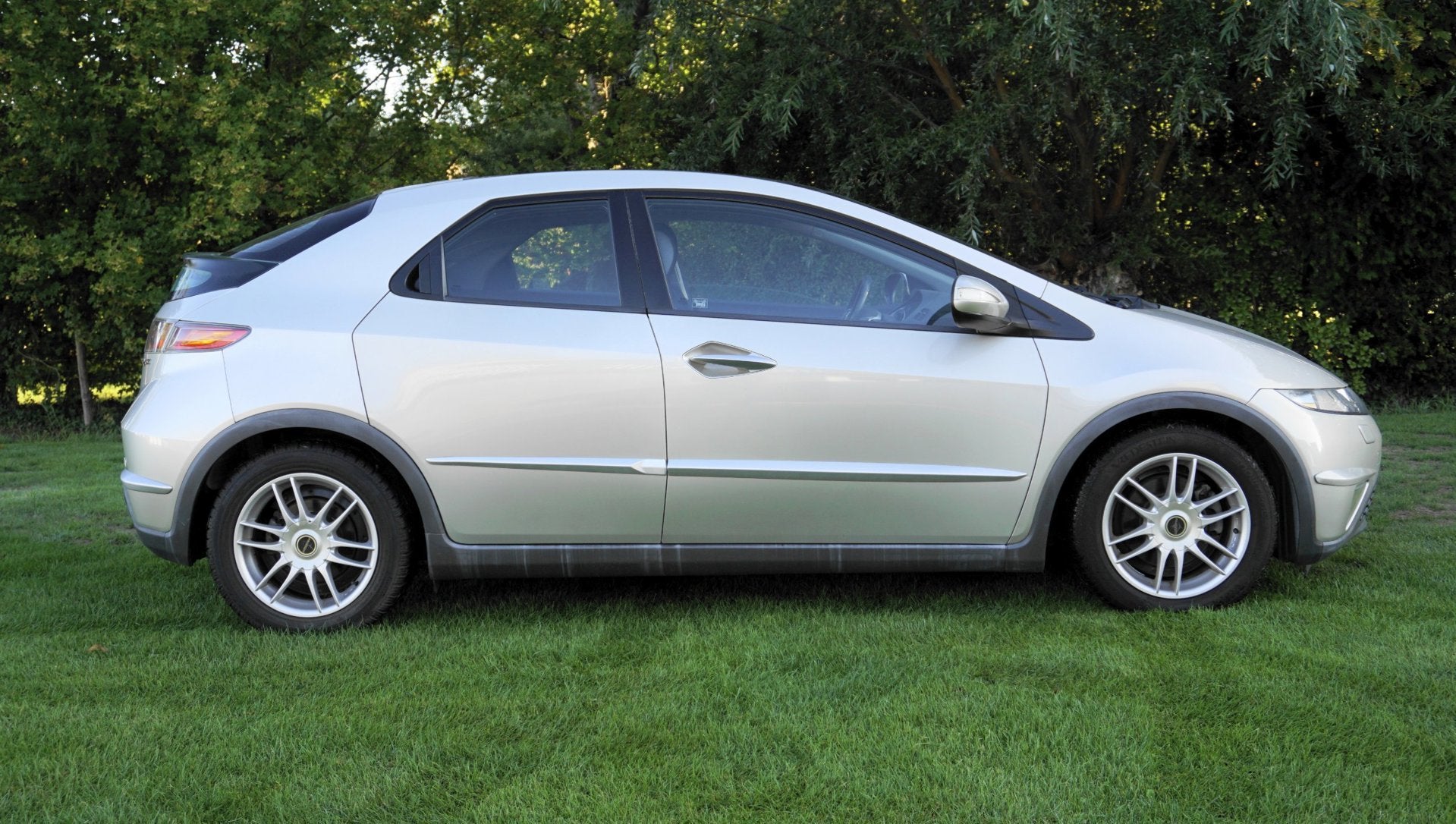 Honda Civic 1.8 Executive 68199 KM 1e eigenaar, Auto's, Voorwielaandrijving, 15 km/l, Gebruikt, 4 cilinders