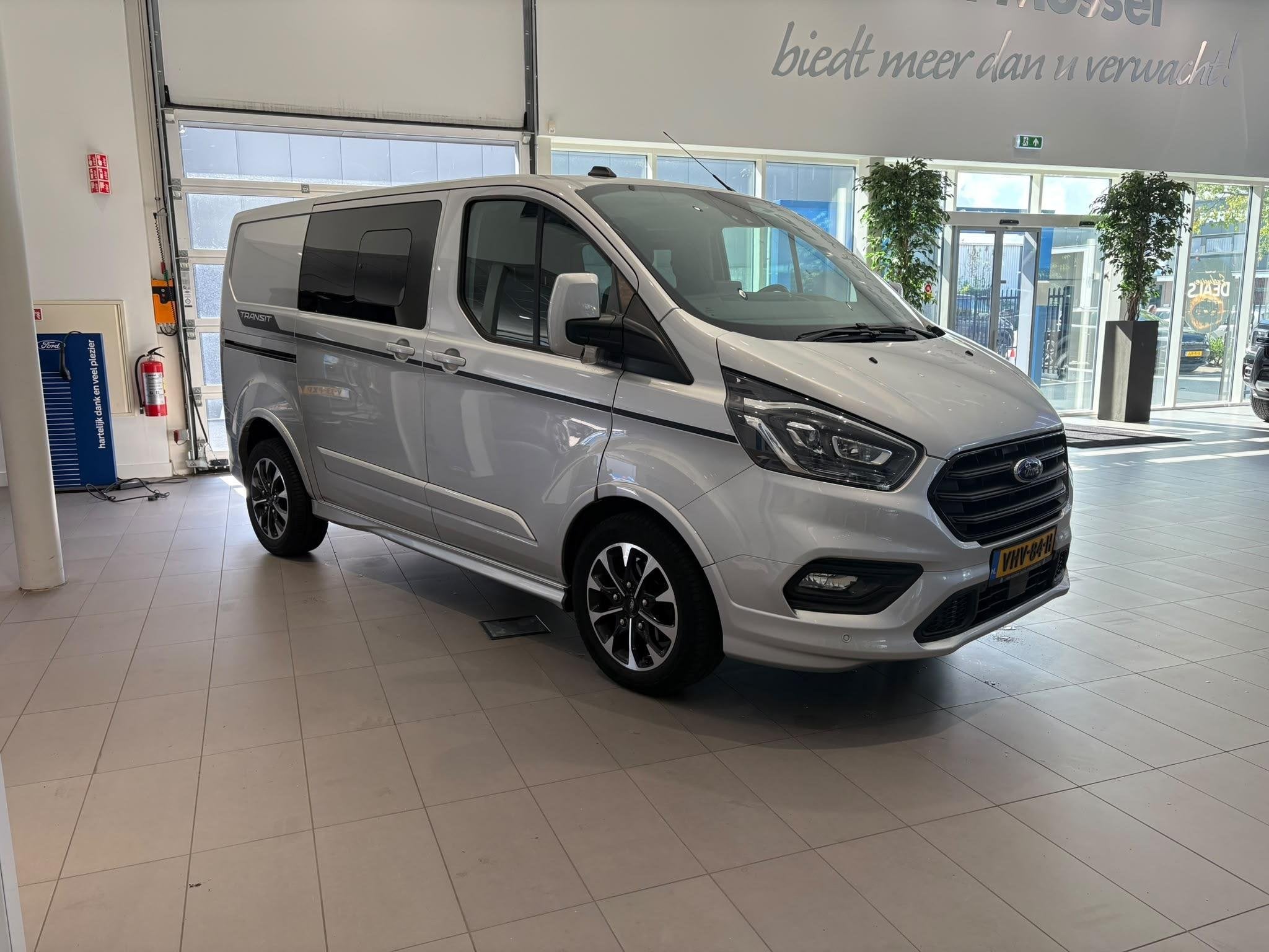 Ford Transit Custom 320 2.0 TDCI L1H1 Sport DC ADAPTIVE CRUI, Auto's, 15 km/l, Euro 6, 4 cilinders, Leder en Stof