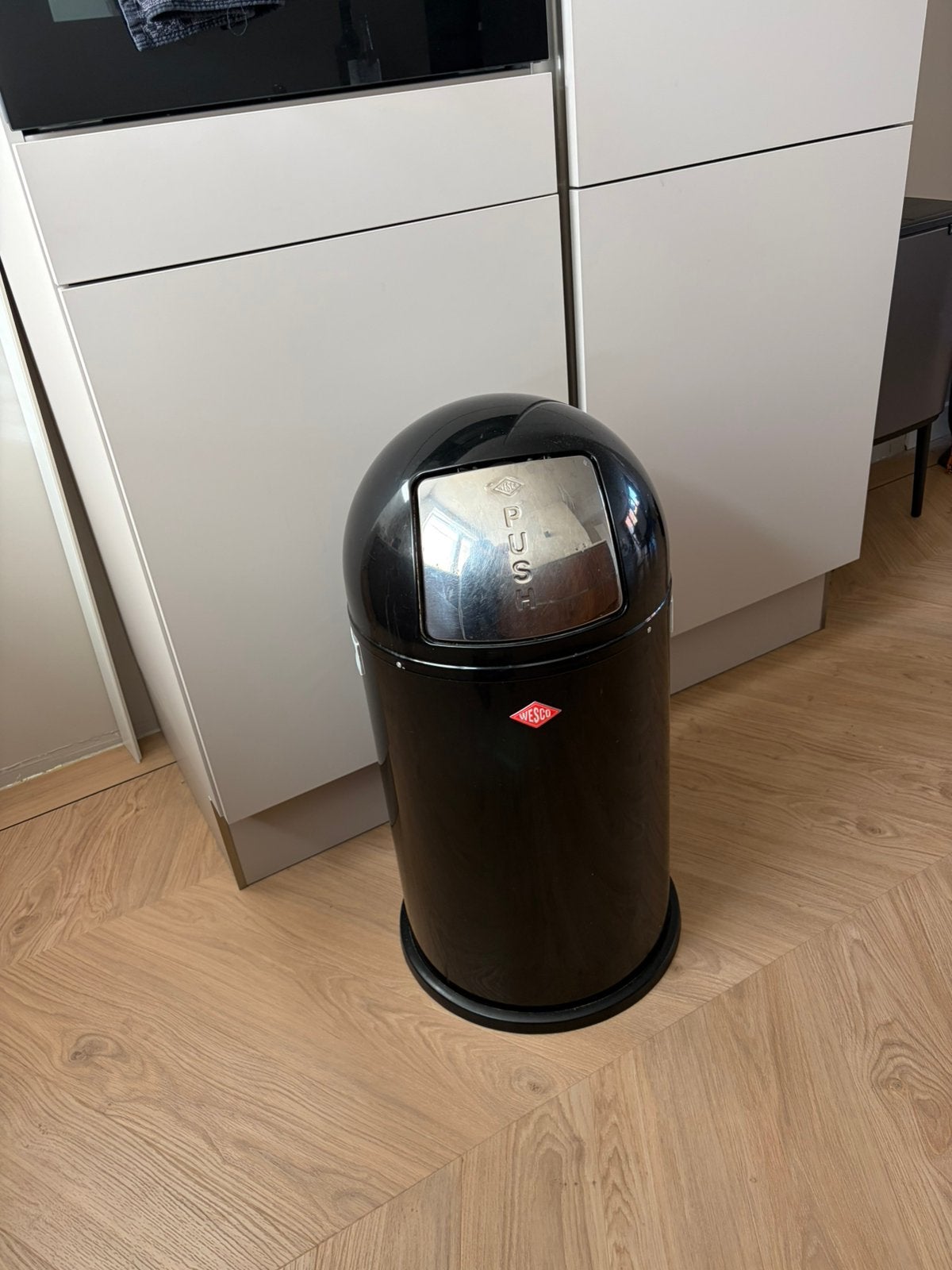 Wesco pushboy prullenbak, Huis en Inrichting, 40 liter of meer, Ophalen, Gebruikt