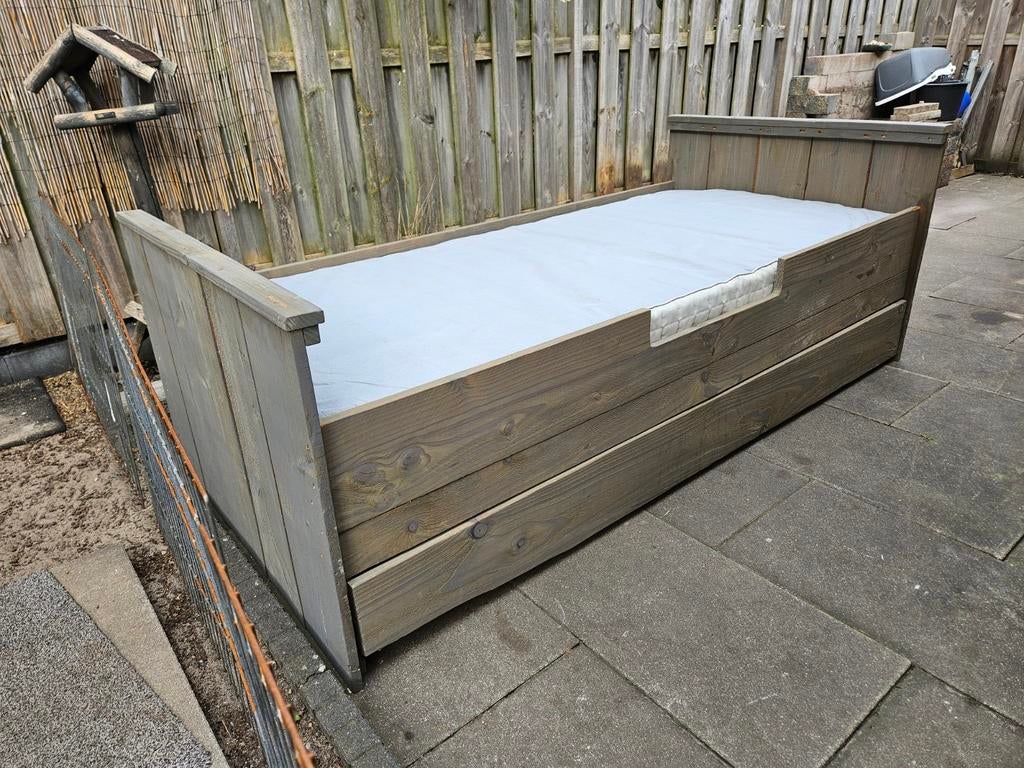 Steugerhouten bed 90x200 incl lade, Ophalen, Gebruikt, Hout