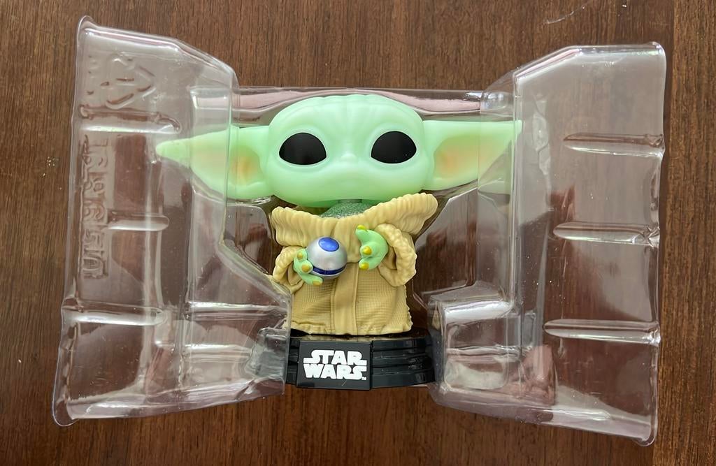 Funko Pop Starwars Grogu with armor 584, Verzamelen, Star Wars, Ophalen of Verzenden, Zo goed als nieuw, Actiefiguurtje