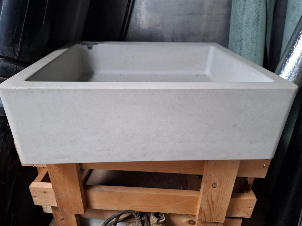 2x Beton wasbakken nieuw!!, Ophalen, Nieuw, Minder dan 100 cm, Wasbak of Wastafel