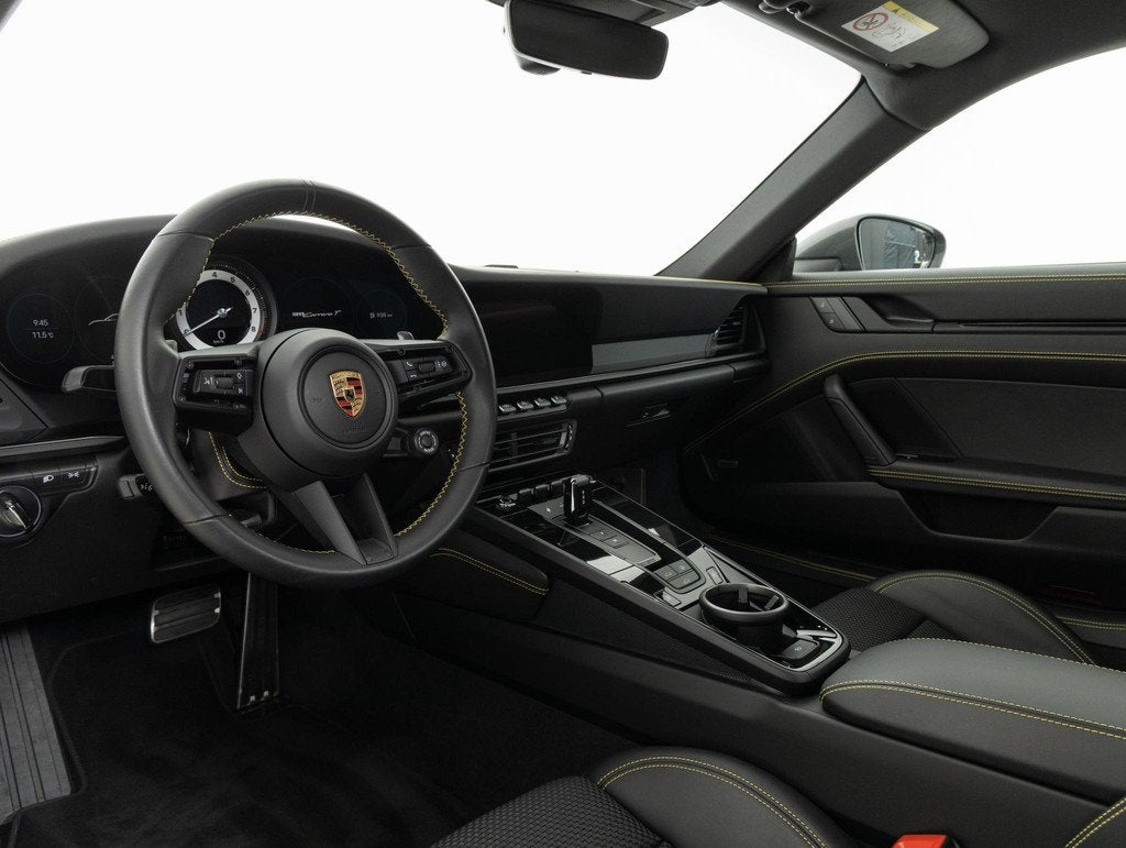 Porsche 911 Carrera T, Auto's, Achterwielaandrijving, Gebruikt, Met garantie (alle), 4 stoelen