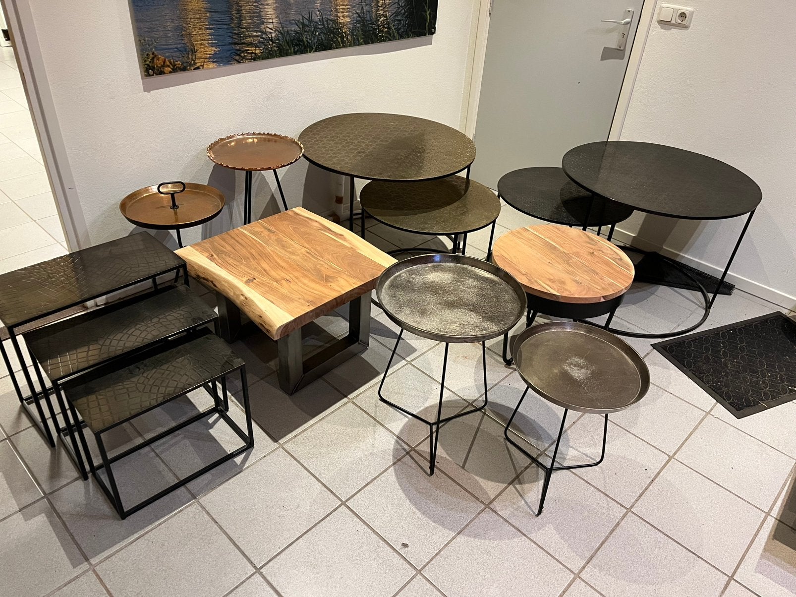 Partijhandel salontafels en bijzettafels 52 stuks, Huis en Inrichting, Tafels | Salontafels, Ophalen, Rond, 50 tot 100 cm, Zo goed als nieuw