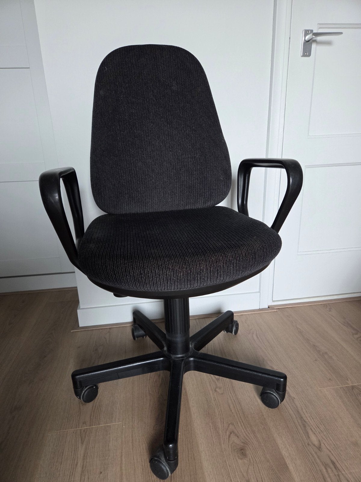 Interstuhl bureaustoel, Huis en Inrichting, Bureaustoelen, Ophalen, Gebruikt, Zwart, Bureaustoel