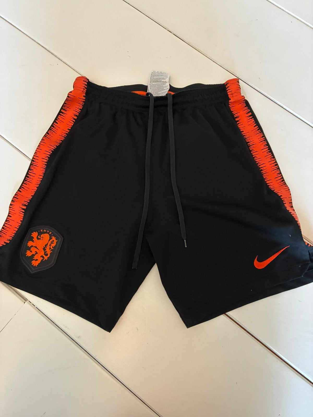 KNVB uit broekje 2020 maat M, Maat M, Ophalen of Verzenden, Zo goed als nieuw, Broek