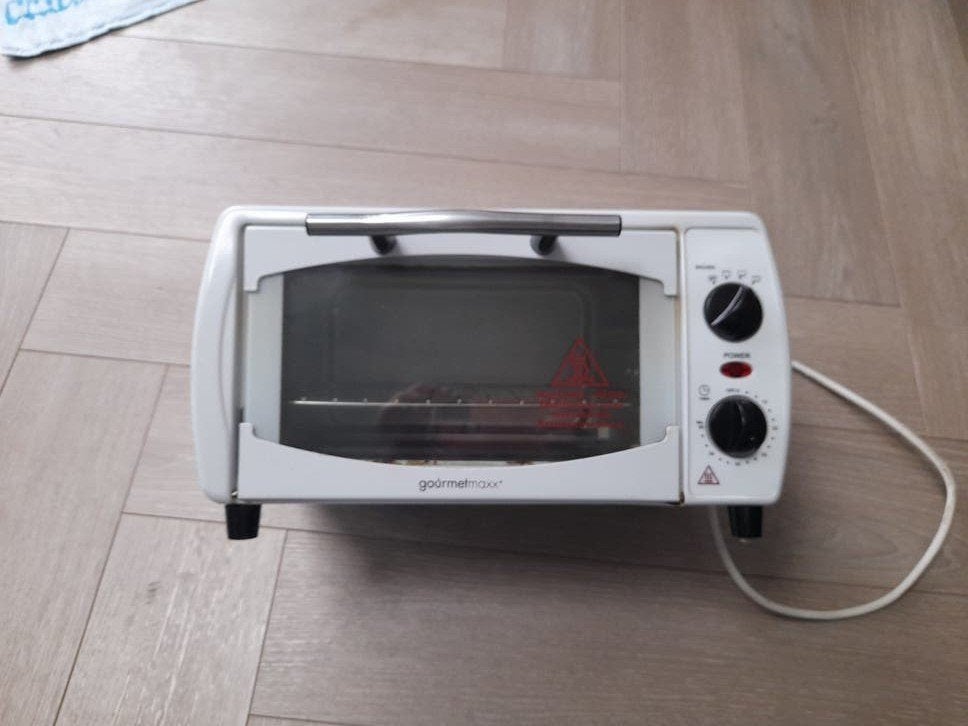 Compacte 1000W oven, ideaal voor camping, gebruikt, Witgoed en Apparatuur, Ovens, Gebruikt, Vrijstaand, Campingoven, Overige merken