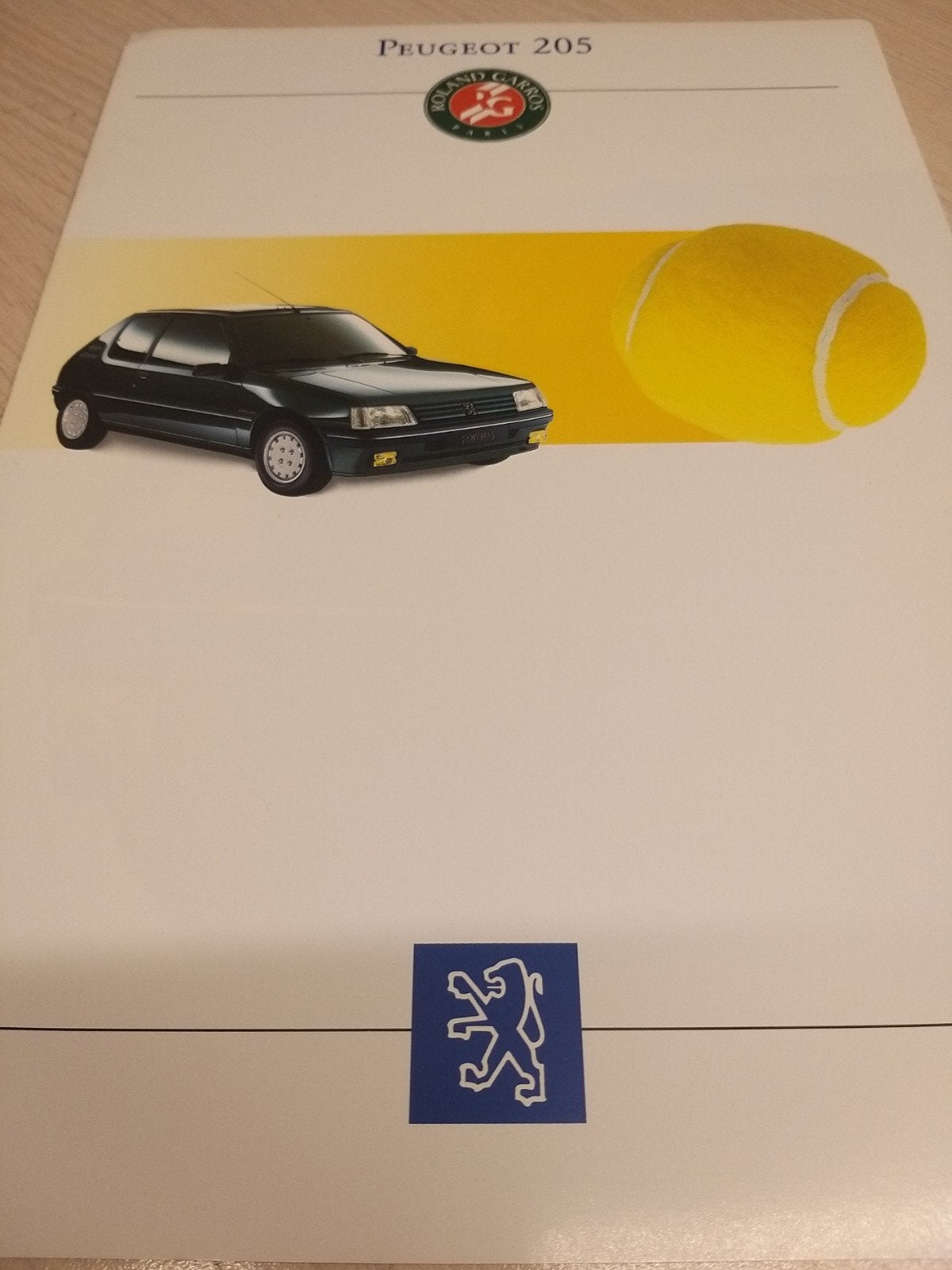 1993 dikke Nederlandse Peugeot 205 Roland Garros folder izgs, Ophalen of Verzenden, Zo goed als nieuw, Peugeot