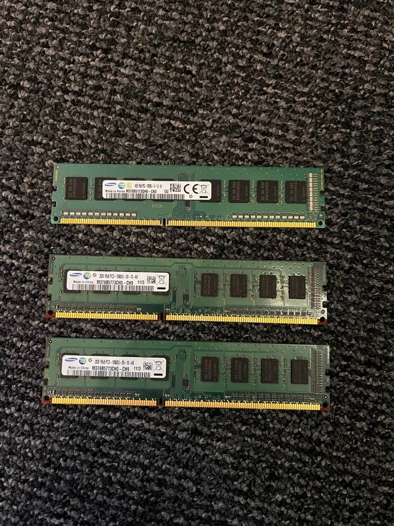 Samsung DDR3 RAM 2x 2GB, 1x 4GB), Gebruikt, Server, DDR3, Ophalen of Verzenden