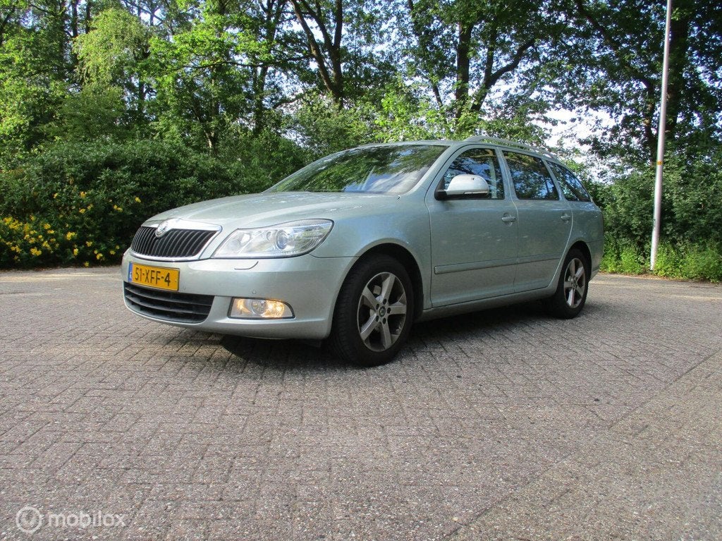 Skoda Octavia Combi 1.2 TSI Elegance Business Line, Auto's, Skoda, Bedrijf, Octavia, ABS, Airbags, Airconditioning, Alarm, Automatische klimaatregeling