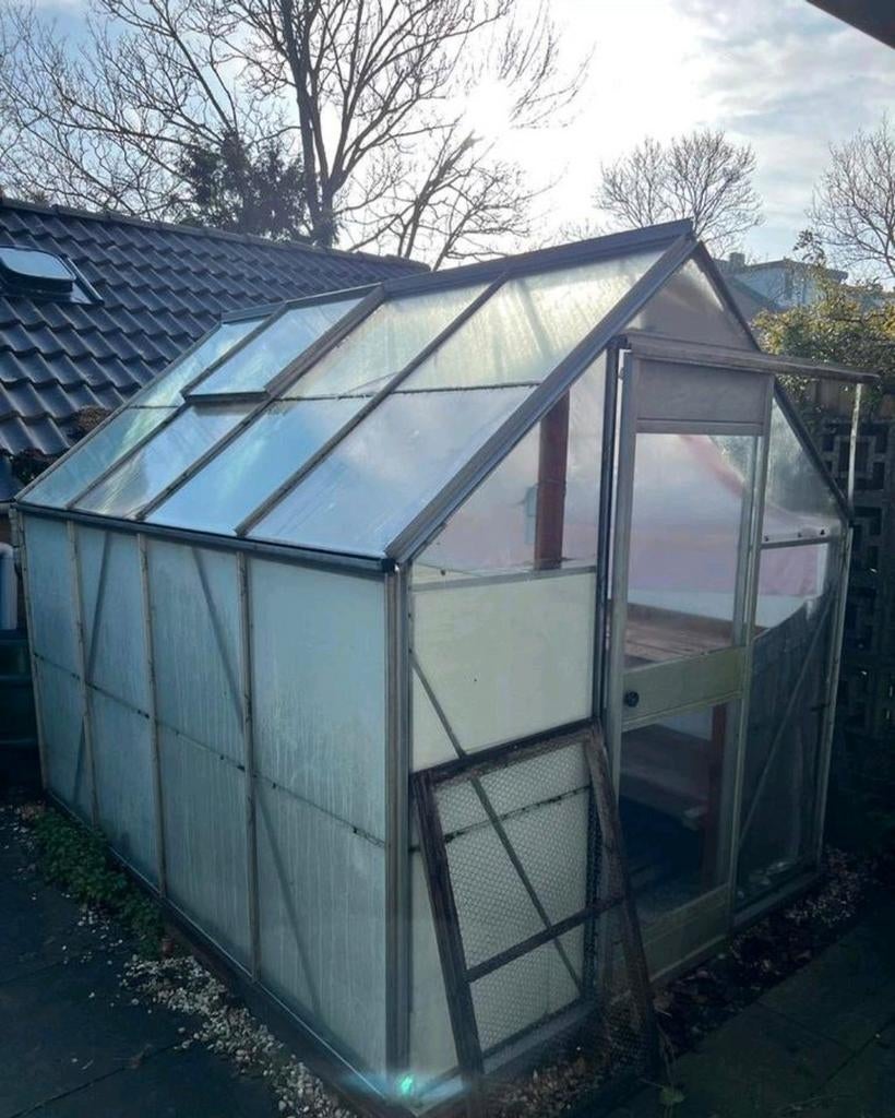 Tuinkas gezocht., Tuin en Terras, Bergingen en Tuinkasten, Ophalen of Verzenden, Overige typen