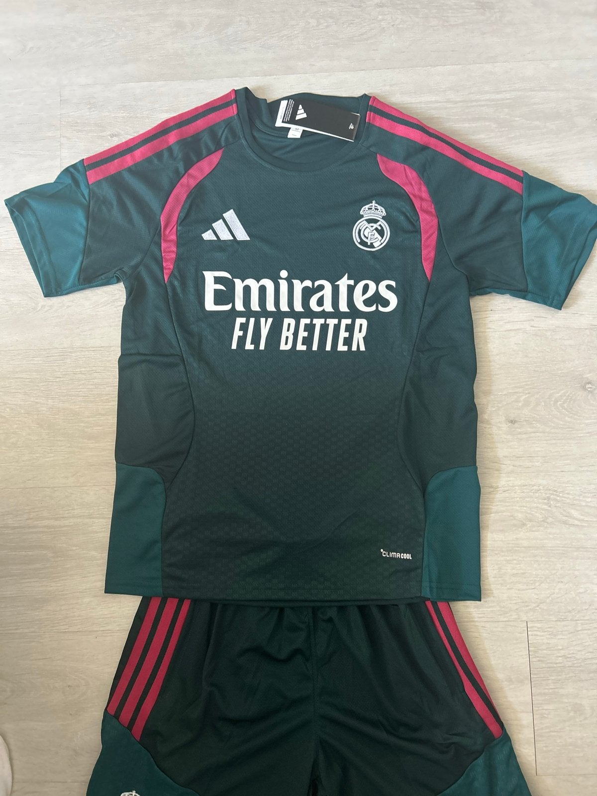Real Madrid Training Shirt 26/27 - S / L/ M / XL, Ophalen of Verzenden, Nieuw, Shirt